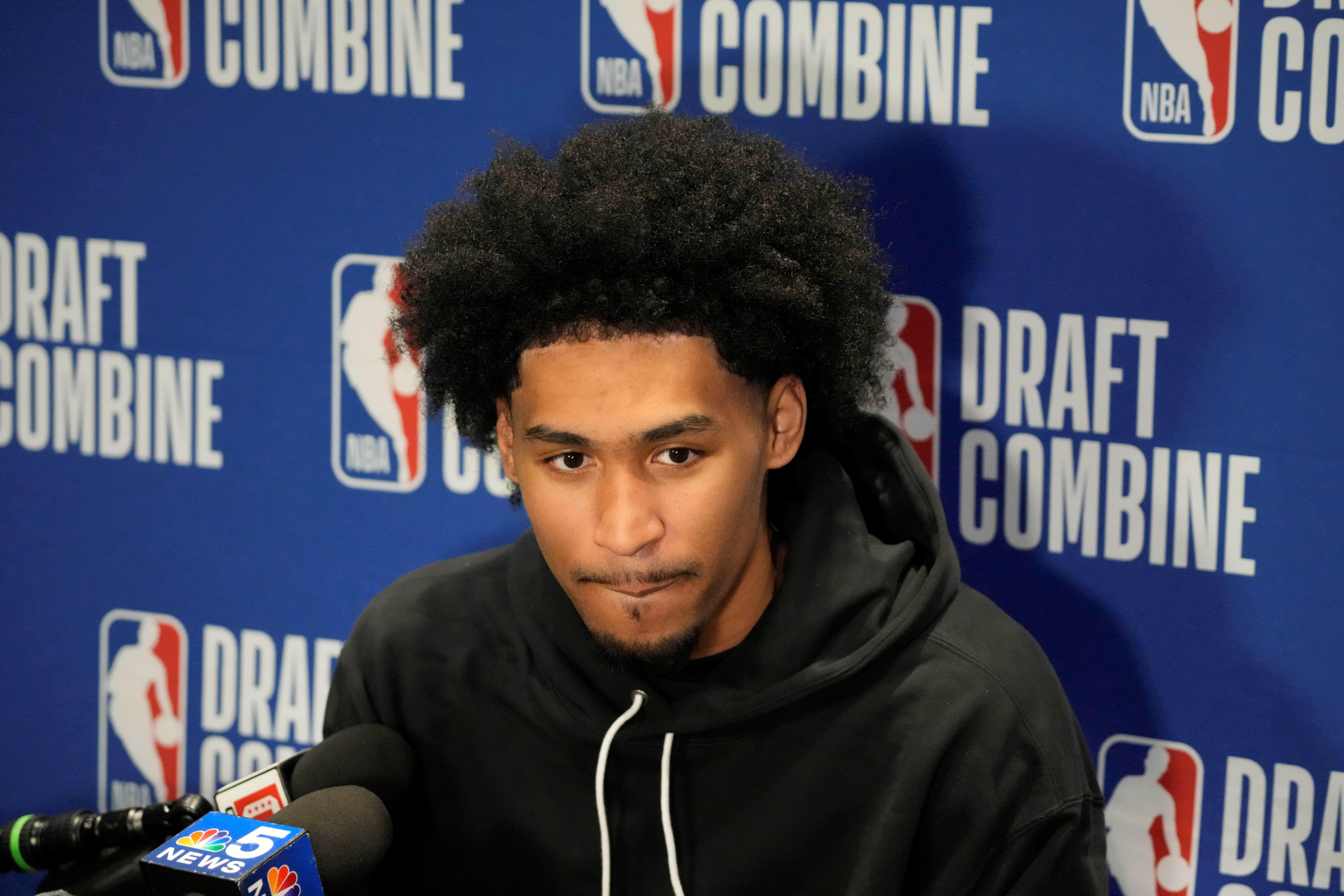 榜眼签不卖了?记者:马刺已前往新泽西和迪伦-哈珀及其家人会面