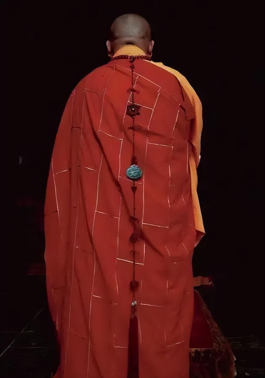 九游中国-时隔23天,官媒再出手,更多真相被爆,彻底扯下释永信“遮羞布”