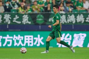 九游官方-晋级足协杯决赛！吴少聪晒国安大合照：一步一个脚印 进军