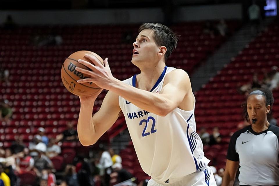 九游官网-夏季联赛表现不佳，澳洲锋线新星还能从勇士得到一份双向合同吗？