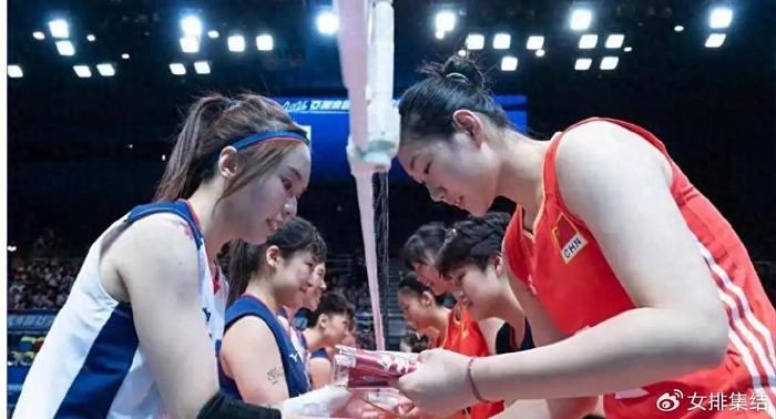 九游平台-中国女排冠军教头遭网暴，球迷呼吁3人回归，整体排球过时了吗