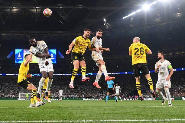 1717293422979062418.jpg 九游官方-完美右后卫莫过于此,攻防一体卡瓦哈尔夺决赛MVP