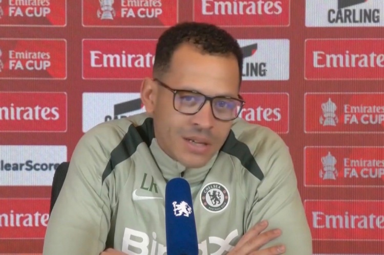 九游正版-罗塞尼尔：我会一天24小时都工作 詹姆斯可以超越现在的水平